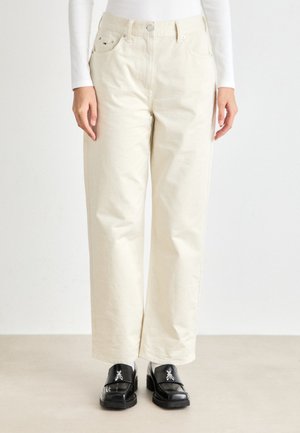 LAYLA - Jeans relaxed fit - ancient white