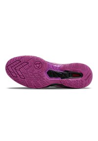 Sole di scarpa sportiva viola con pattern testurizzati, scanalature per grip e un accento di intersuola nera. Presenta etichettatura "non-marking".