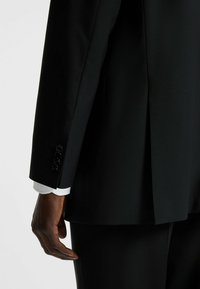Thumbnail Image 7