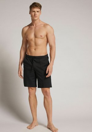 Shorts - schwarz black