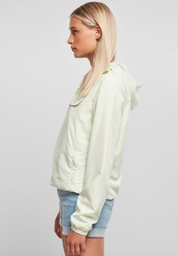 Urban Classics BASIC  - Vjetrovka - lightmint