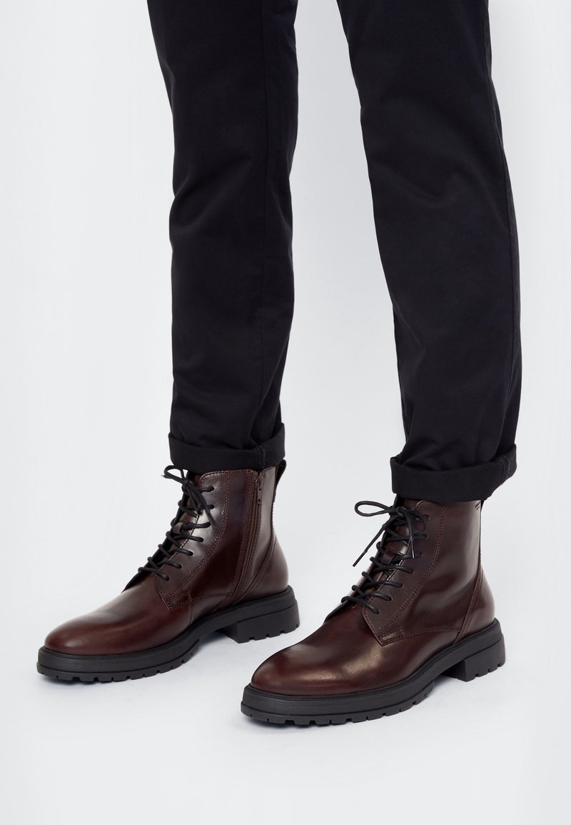 Vagabond Stivaletti stringati - dark brown