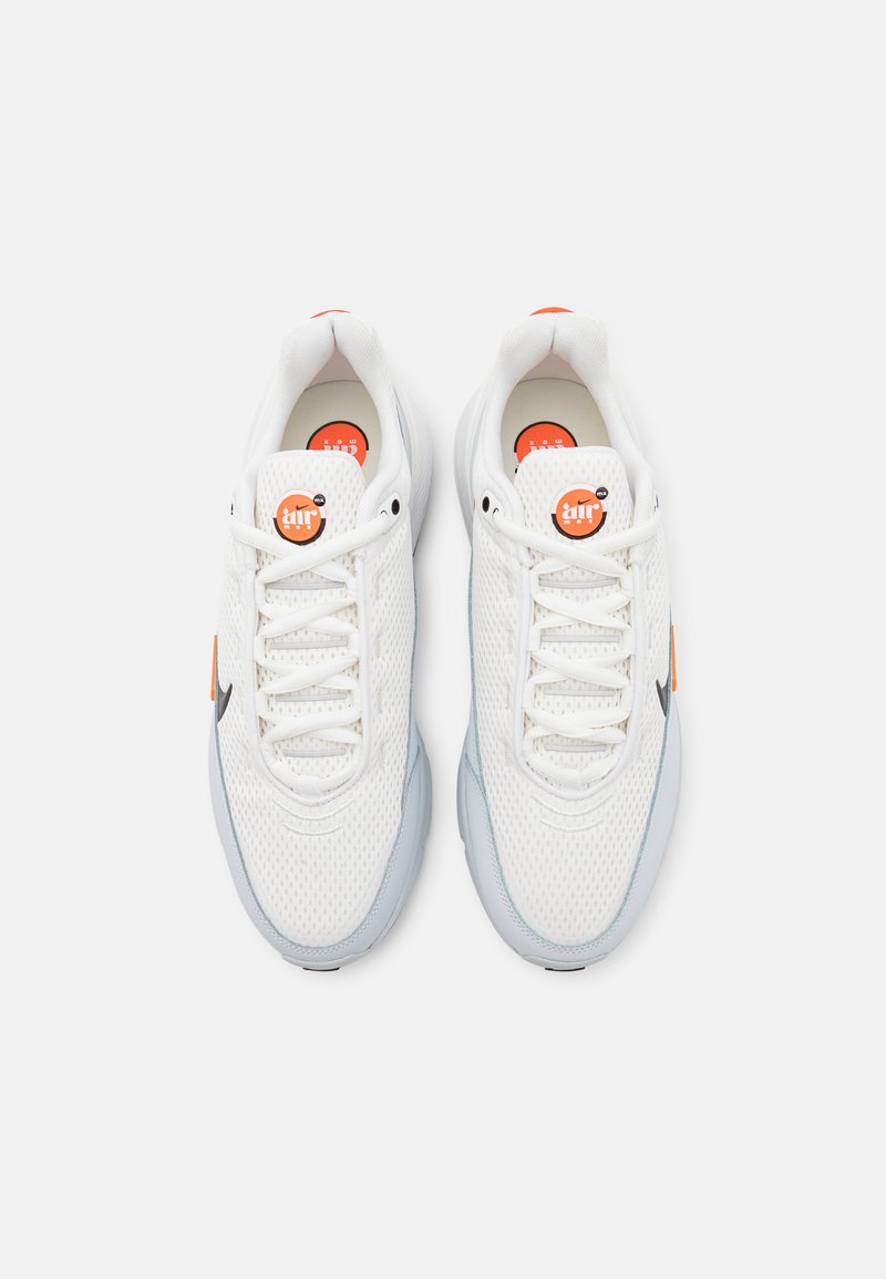white orange air max