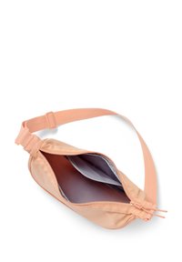 Larkson SOLVEIG SMALL HALF MOON  - Axelremsväska - peach