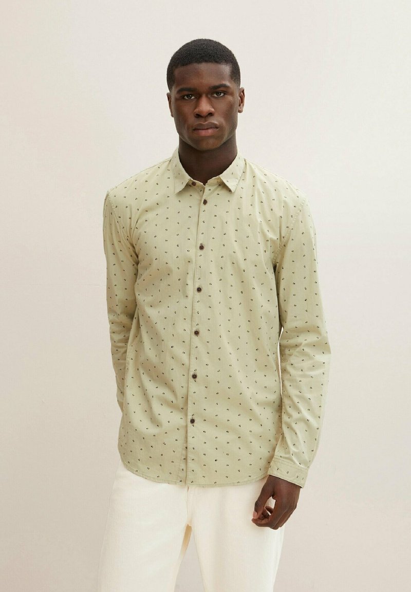 Herren Freizeithemden | TOM TAILOR DENIM Hemd olive abstract flower print/oliv - XA14576 Herren Freizeithemden | TOM TAILOR DENIM Hemd olive abstract flower print/oliv - XA14576