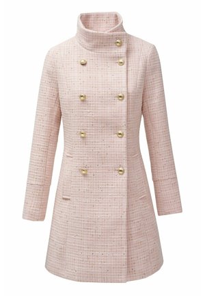 Dubbelzijdige jas in lichtroze tweed met een gestructureerde afwerking. Voorzien van gouden knopen en een hoge kraag. Twee zijzakken.