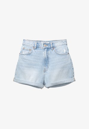 Lichtblauwe denimshorts met een hoge taille, omgeslagen boorden en zichtbare stiksels. Heeft een knoop aan de voorkant en twee zijzakken.