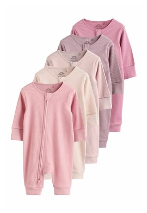 Öt babaruha egymás mellett, rózsaszín árnyalatokban, fokozatos átmenettel. Bordázott anyagból készültek, hosszú ujjúak, elöl cipzáras záródással.