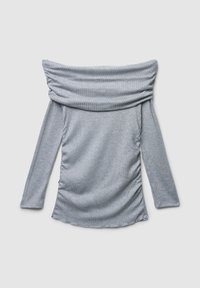 Graues, schulterfreies Langarmoberteil mit geripptem Muster, seitlich gerafft und aus glatter, fließender Stofflage.