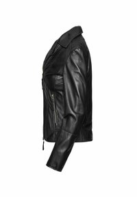 Crna kožna jakna s patentnim zatvaračem i džepovima, prikazana sa strane, s elegantnim, prilagođenim dizajnom i dugim rukavima.