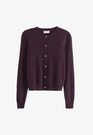 Mørk lilla uld cardigan med rund hals og syv hvide knapperfortil, lange ærmer samt ribbede manchetter og kant.