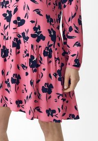 comma casual identity MINI - Freizeitkleid - pink