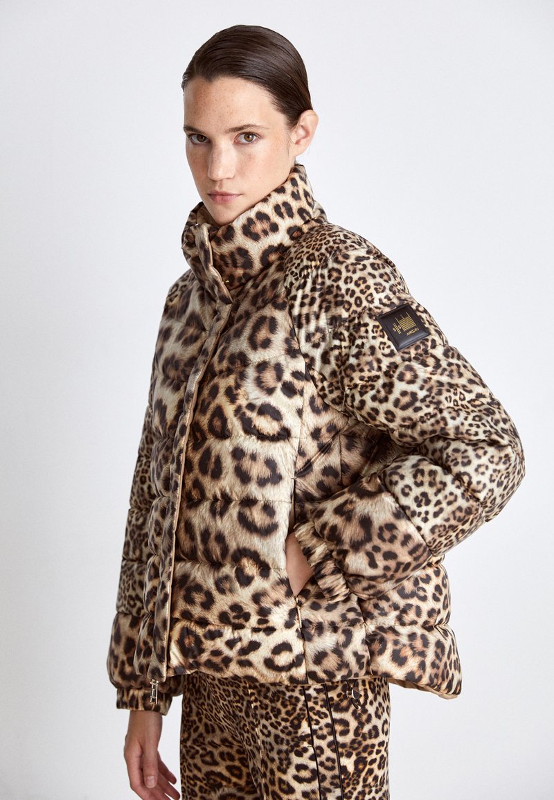 Marc Cain Down jacket granola/brown Zalando.ie