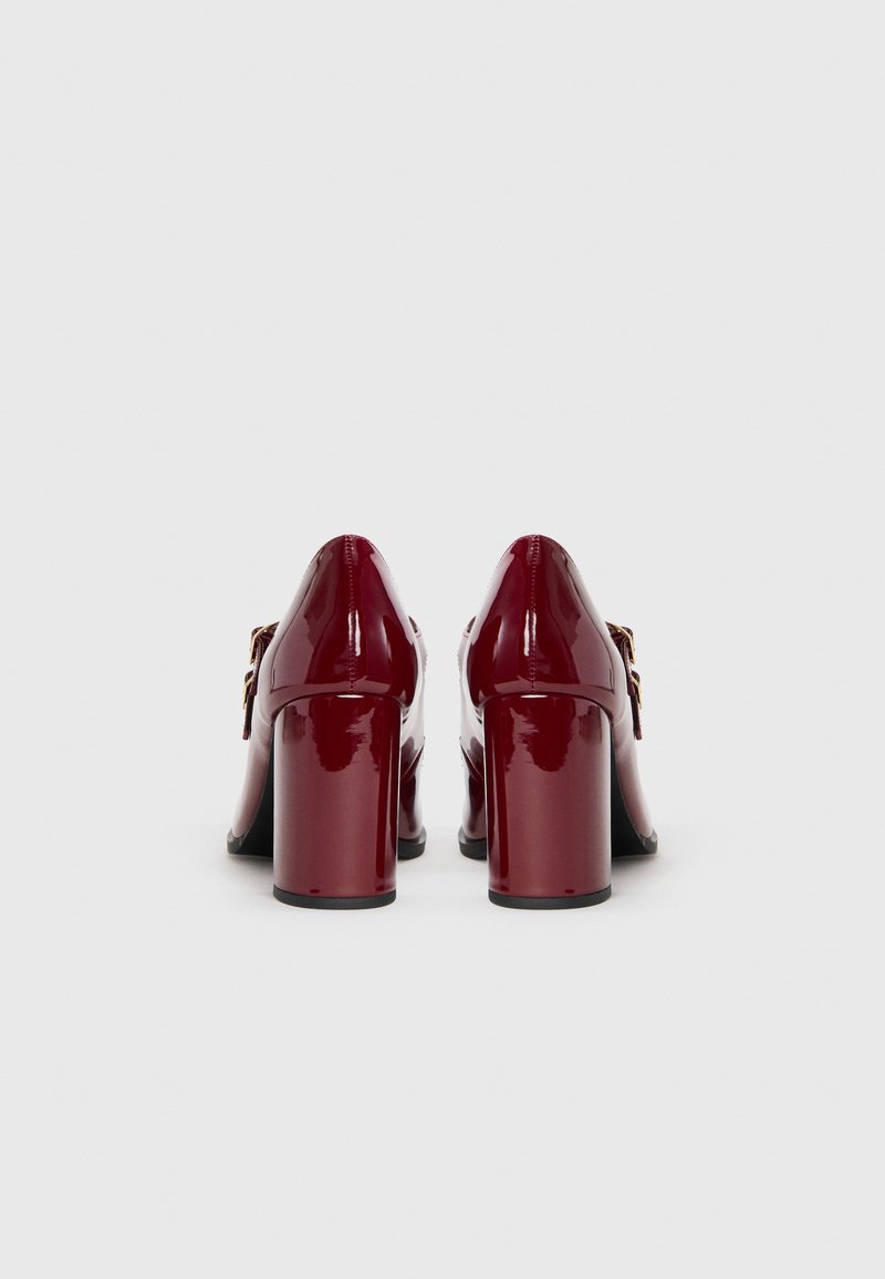 Escarpins The Kooples à Talons Compensés - Rouge Foncé Velours, Taille 39 - Talon 11 Cm, Bride Cheville - Occasion