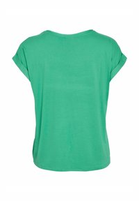 T-shirt verde a maniche corte in morbido cotone, con una vestibilità ampia, scollatura rotonda e maniche arrotolate, caratterizzato da un design semplice.