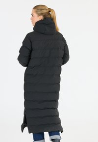 North Bend STEPPMANTEL - Talvitakki - black