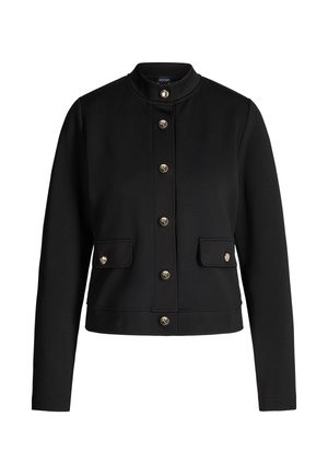 Zwarte jas met een gestructureerd ontwerp, voorzien van een opstaande kraag, gouden knopen en twee voorzakken met klep.