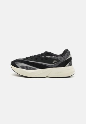 LIGHTSTRIDE - Sneakers low - core black/silver metallic/grey six