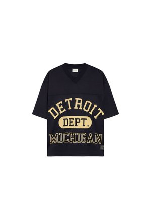 Bershka, - T-shirt z nadrukiem