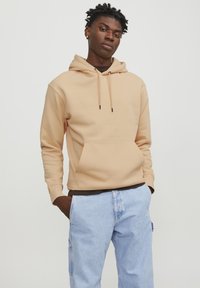 Jack & Jones JJESTAR  NOOS - Jersey con capucha - apricot ice