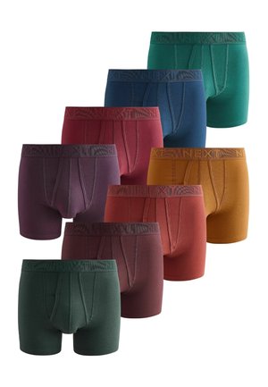 Opt perechi de boxeri pentru bărbați în nuanțe de verde, albastru, roșu, violet, muștar și burgund, aranjate în rânduri decalate.