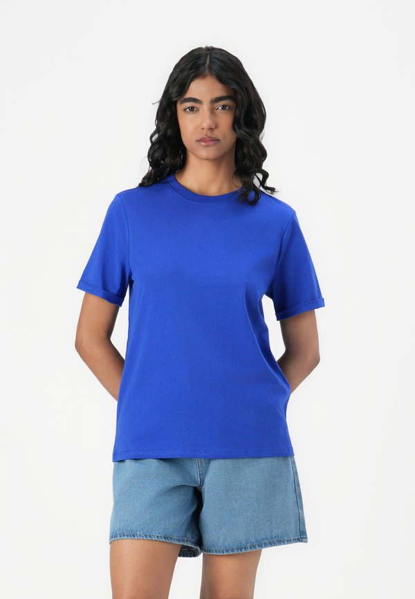 PCRIA FOLD UP SOLID TEE - Basic T-shirt - bluing3