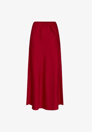 Sarkana, gara maxi svārku ar elastīgu jostu, gludu tekstūru un izplestu formu, bez redzamām rakstu vai aparatūras detaļām.