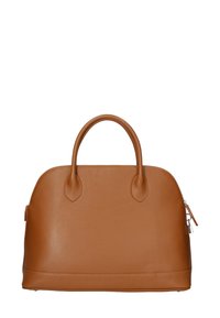 Borsa a tracolla in pelle marrone con finitura testurizzata, forma arrotondata, doppio manico superiore e chiusura zip con dettaglio in hardware argentato.