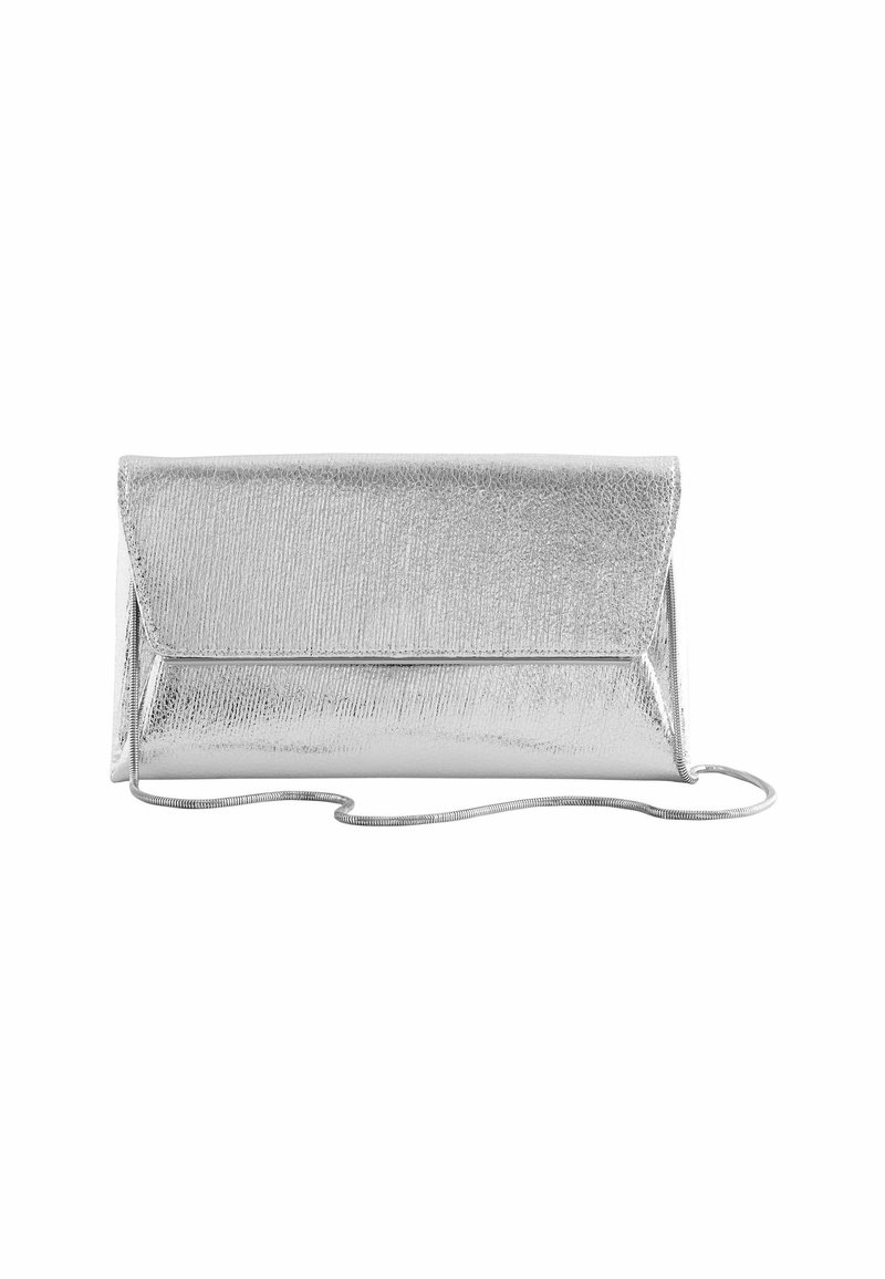 Srebrna metaliczna torebka kopertowa o teksturowanym wykończeniu, z trójkątnym zapięciem na klapę i cienkim odpinanym łańcuszkiem. Kompaktowy i elegancki design.