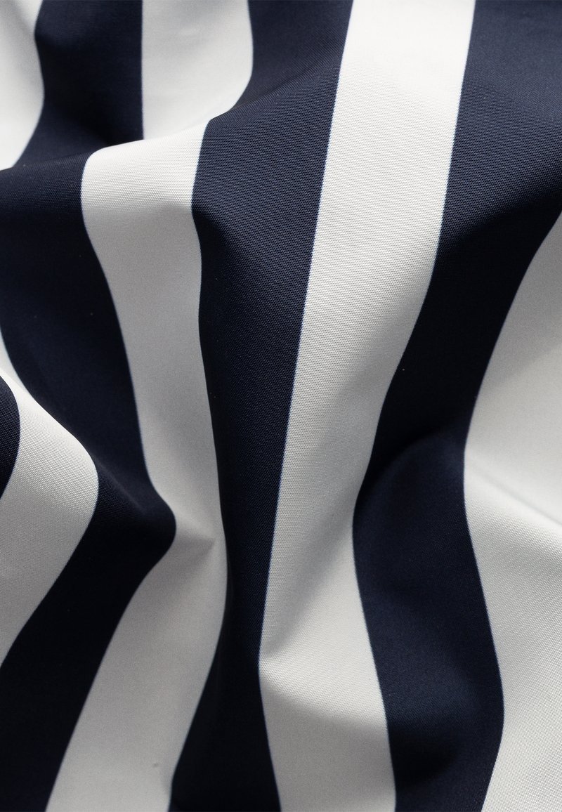 Herren Badehosen | Eton STRIPED SWIM SHORTS Badeshorts navy blue/dunkelblau - IY29772 Herren Badehosen | Eton STRIPED SWIM SHORTS Badeshorts navy blue/dunkelblau - IY29772