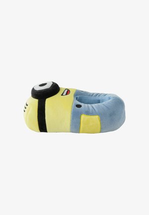 Weicher Hausschuh, gestaltet wie eine Minion-Figur mit gelbem Gesicht, schwarzer Schutzbrille und blauem Körper, von der Seite gezeigt.