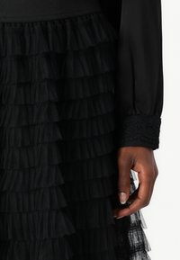 Vero Moda VMNAJA RUFFLE SKIRT - Dolgo krilo - black