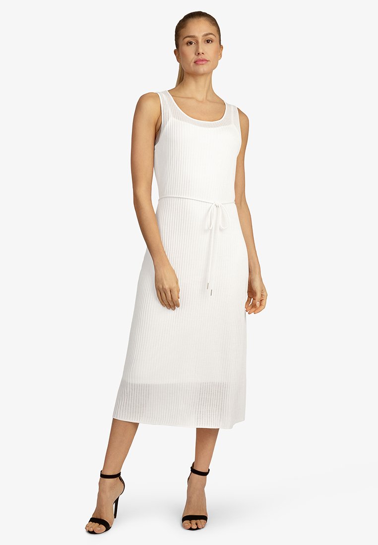 Apart Gebreide jurk crème