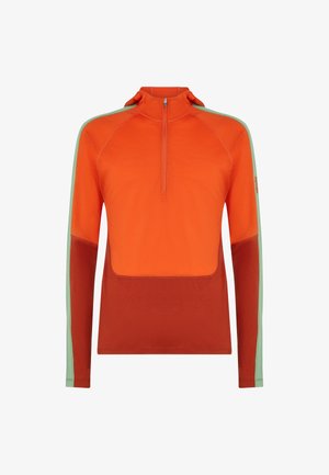 Pullover da uomo con maniche lunghe e mezza zip, parte superiore arancione, parte inferiore ruggine e striscia verde lungo le maniche.