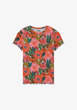 Lyhythihainen ribbineulottu paita kirkkaalla vaaleanpunaisella ja oranssilla kukkakuosilla sekä vihreillä lehdillä, pyöreällä pääntiellä ja kerätyillä helmoilla.