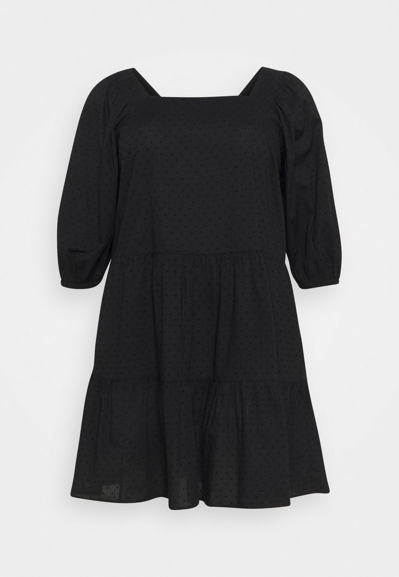 Schwarzes Kleid mit Puffärmeln, quadratischem Ausschnitt, gestuftem Volantsaum und subtiler, gepunkteter Textur im gesamten Stoff.