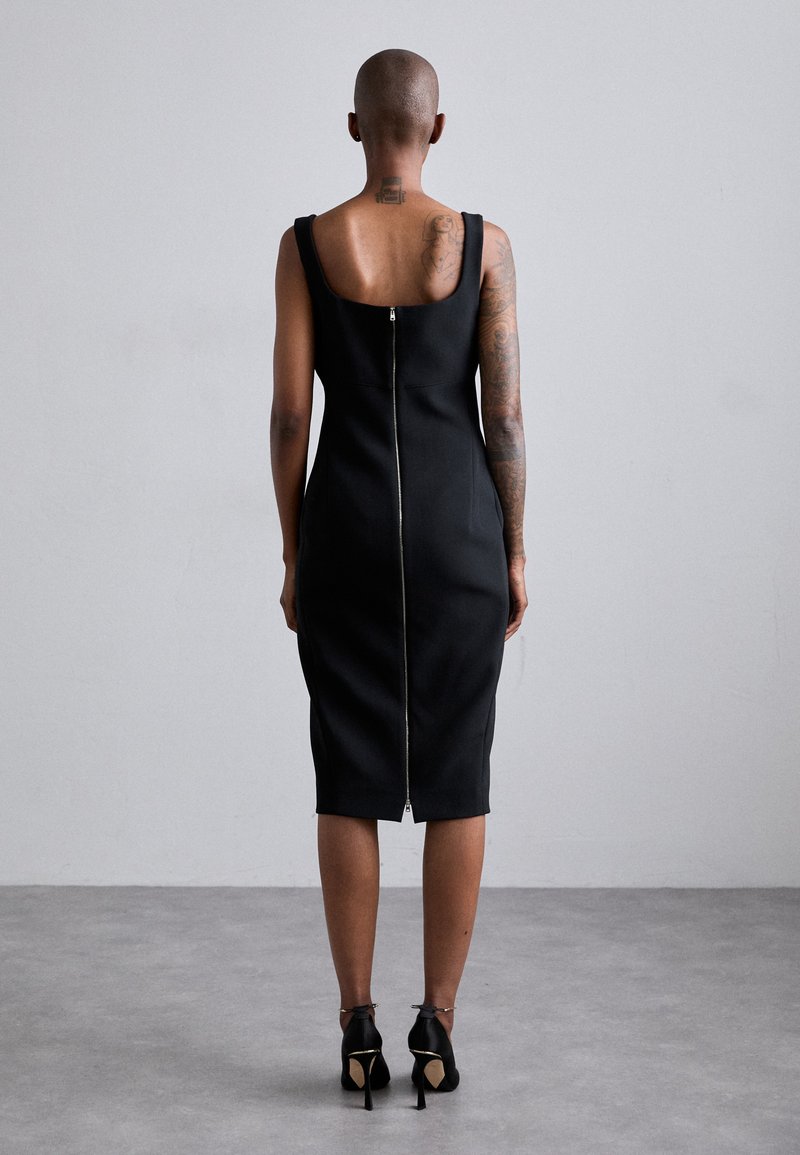 Victoria Beckham SLEEVELESS FITTED DRESS - Cocktail dress / Party dress -  black