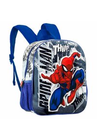 Mochila azul de Spider-Man con un diseño gráfico que presenta a Spider-Man en acción. Fabricada con tela duradera, incluye bolsillos laterales de malla y un cierre de cremallera.
