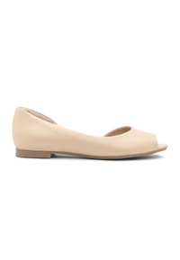 Beżowe skórzane baletki z odkrytym palcem i niską, płaską podeszwą. Gładka tekstura o prostym, zaokrąglonym kształcie.
