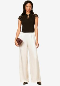 Lipsy REGULAR FIT - Bluză - black
