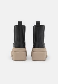 Copenhagen Studios CPH686 - Botas de tornozelo com plataforma - black/nature
