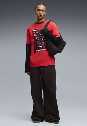 Puma, GRAPHICS BOX T-SHIRT - T-Shirt print - for all time red