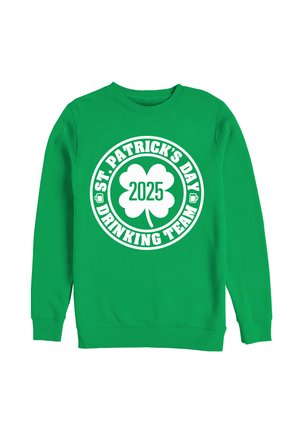 Grüner Sweatshirt mit einem weißen kreisförmigen Grafik, die ein Kleeblatt zeigt, und dem zentral angezeigten Text "ST. PATRICK'S DAY 2025 DRINKING TEAM".