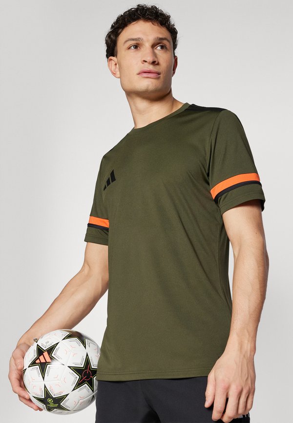 SQUADRA 25 - Sports T-shirt4