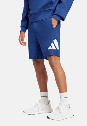 adidas Performance, ADIDAS PERFORMANCE BIG LOGO SWEATSHOT SHORT FUSSBALL - TEAMSPORT TEXTIL - - Pantaloncini sportivi - blauweiss