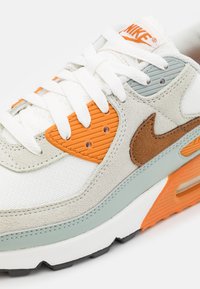 Nike Sportswear AIR MAX 90 - Sneakers - summit white/light british tan/monarch