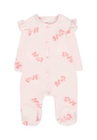 Jasnoróżowy body z długimi rękawami, zdobione falbankami na ramionach oraz wzorem "love" w ciemniejszym różu. Zapięcie na napy z przodu i przy stopach.