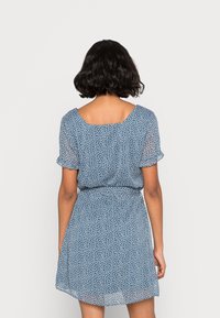 Vero Moda Petite Vardagsklänning - blue