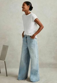 Reiss REGULAR FIT - TEREZA -CREW NECK - T-shirt basic - white