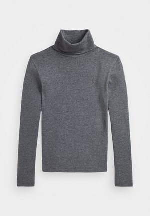 Pullover cinzento de gola alta feito de um tecido suave e texturizado. Apresenta mangas longas e um pescoço alto, com um pequeno logótipo no peito.